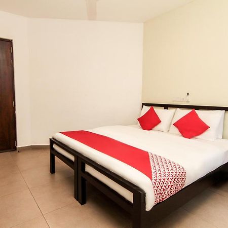 Saninro Hotel - Ragama Quarto foto