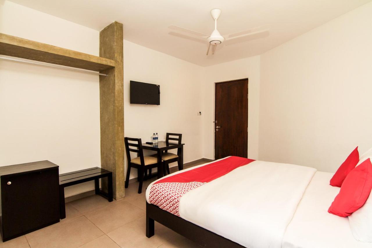 Saninro Hotel - Ragama Quarto foto